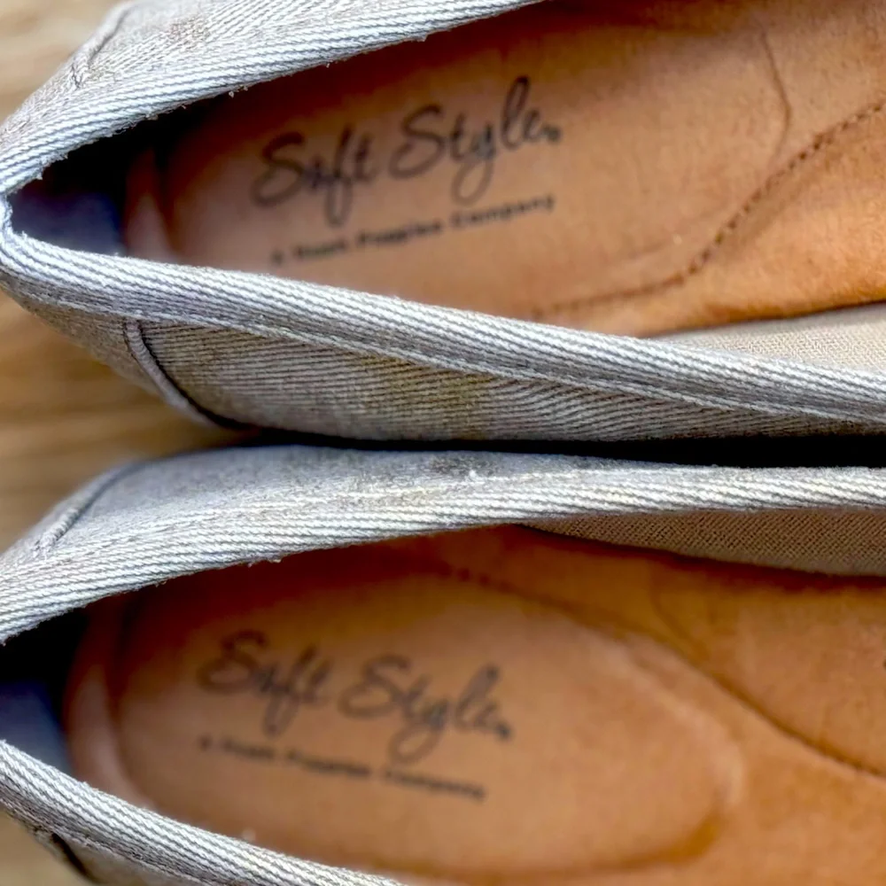 Soft style flats (barely worn) - Picture 5 of 5